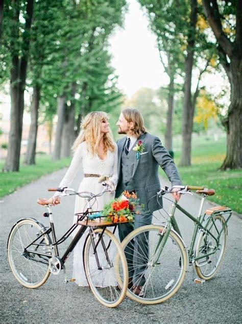 70 Awesome Ways To Incorporate Bikes Into Your Wedding Decor