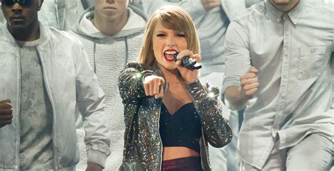 Taylor Swift Breaks Vevo Records With ‘bad Blood Music Video Music
