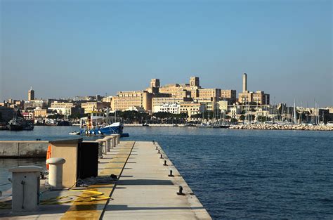 Malta is an archipelago, but only the three largest islands of malta, gozo (għawdex) and kemmuna (comino) are inhabited. Pietà, Malta - Wikipedia