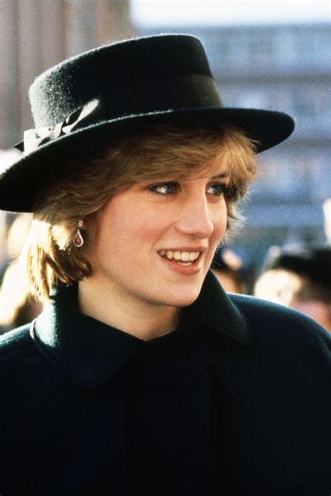 Princess Dianas Best Hats 41 Diana Princess Of Wales Hat Photos