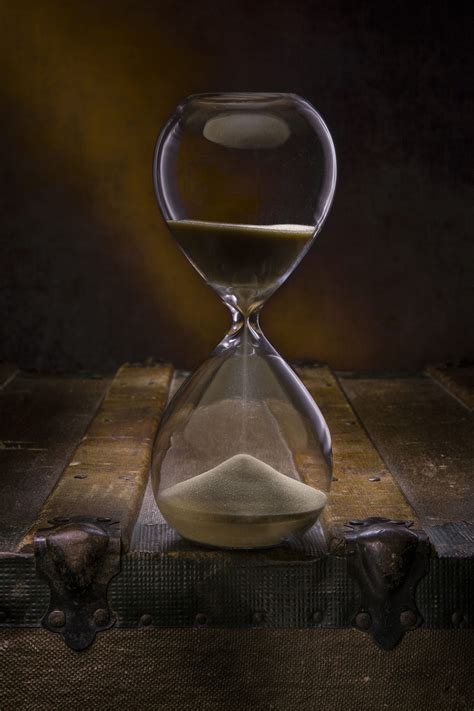 Hourglass On An Old Wooden Trunk Hourglass Sand Clock Beautiful Nature Wallpaper