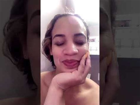 Dascha Polanco Making A Live Video Completely Nude And He Does A Lot Of Funny Gesturesde Youtube