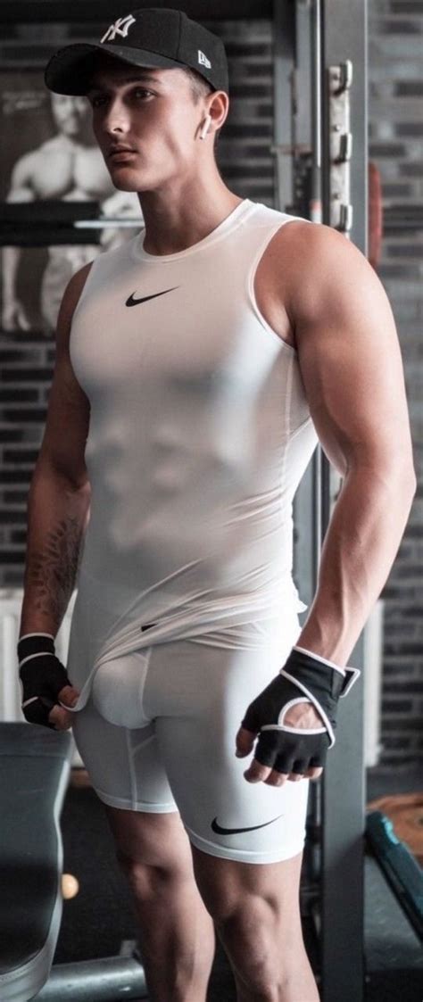Vin Sandoval Adlı Kullanıcının Sports ⚽ Panosundaki Pin Erkek Giyim