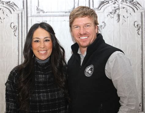 Get A Sneak Peek At Chip And Joanna Gaines New Bakery Hgtv Joanna Gaines Chip And Joanna