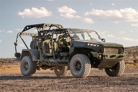 Americas New Military Off Roader Has Nascar Technology Carbuzz