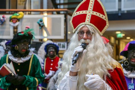 Sinterklaas En 38 Zwarte Pieten Bezoeken Sint Jozef Fotos Meijel24