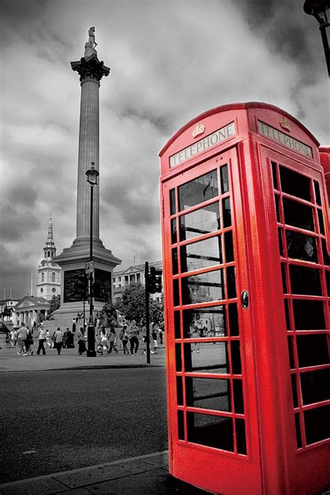 Dámská peněženka telefonní budka londýn. Obraz - Londýn - Červená telefonní budka na zeď na Posters.cz