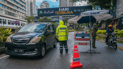 Malaysia will tighten the current movement control order (mco) with stricter restrictions on its economic and social sectors, said. MITI: Police permit not required for employees travelling ...