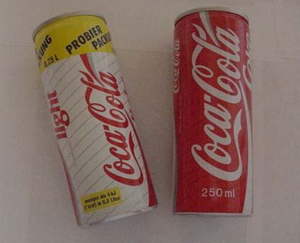 Drucken zerkleinert cocacola dose, coca cola kunst. Das Spritzen bei Blech Dosen verhindern | Getränke ...