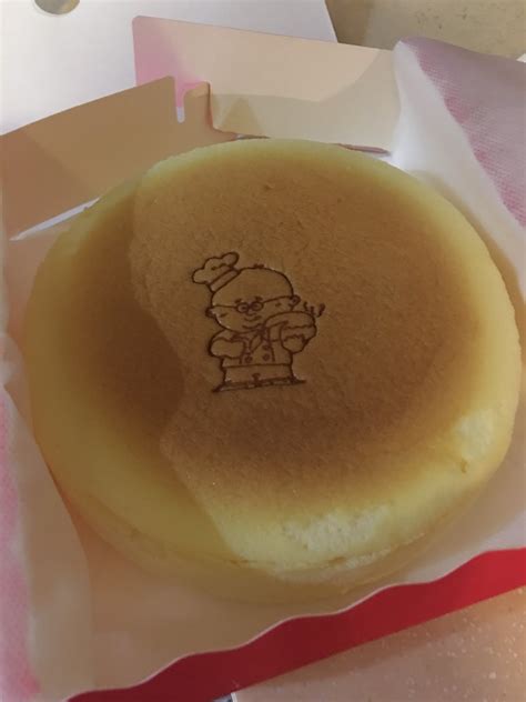 Still remember the craze when opening of the first uncle tetsu at 1 utama? Uncle Tetsu Cheese Cake Is Hitting The JB Town!