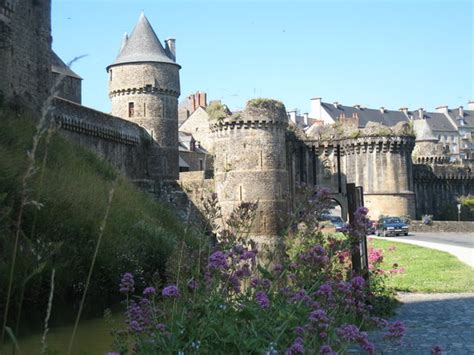 As of 2017, fougères had 20,418 inhabitants. TripAdvisor Fougeres - Best Travel & Tourism Info for Fougeres, France