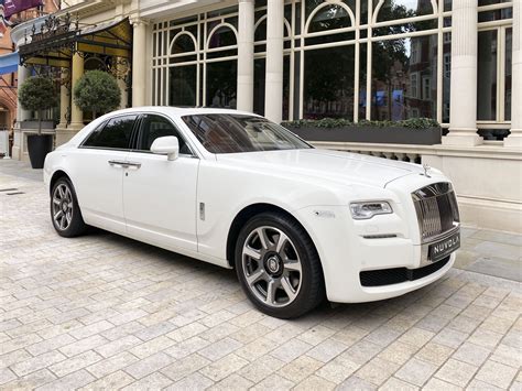 Rolls Royce Ghost 66 V12 Automatic 4dr Saloon Nuvola London