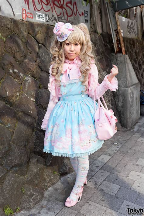 Japanese Sweet Lolita Wearing Angelic Pretty Tokyo Fashion