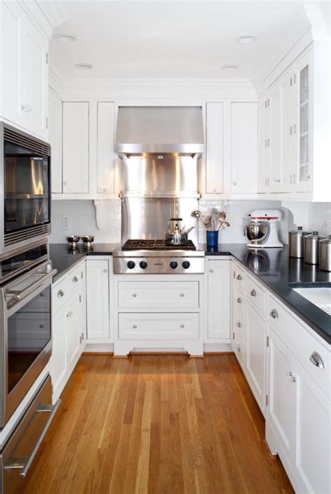 Check spelling or type a new query. 57+ Small Kitchen Ideas That Prove Size Doesn't Matter ...
