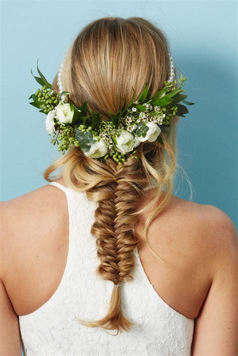 10 New Ways To Wear Flowers And Braids In Your Hair For 2017 Weddings