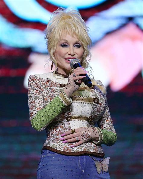 Dolly Parton's $37-Million Expansion at Dollywood Will ...