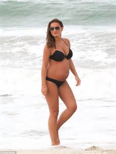 Sam Faiers Showcases Her Baby Bump In Skimpy Black Bikini Daily Mail