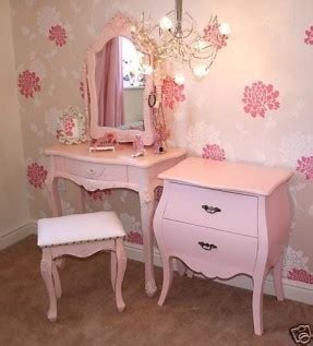 Perfect for a little princess. Princess Bedroom Furniture Sets - Hollywood Thing