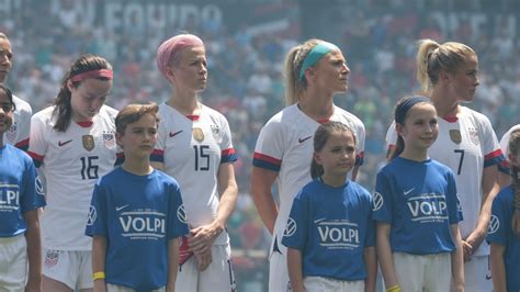 Uswnt Calls For Repeal Of Us Soccers National Anthem Kneeling Policy