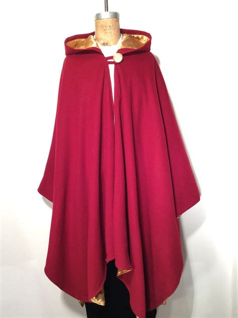 Red Wool Cashmere Blend With Gold Lining And Hood Red Wool