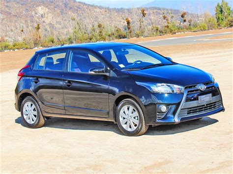 Vehículos | autos, camionetas y 4x4. Toyota yaris sport 2012 precio chile