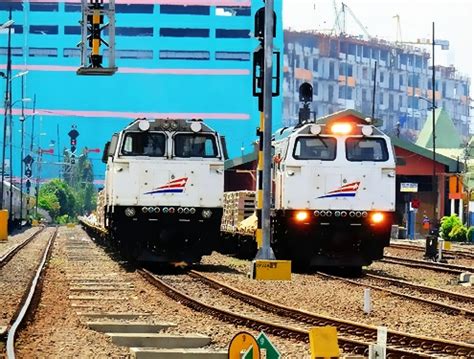 Check spelling or type a new query. Jenis Lokomotif Kereta api Indonesia yang digunakan PT ...