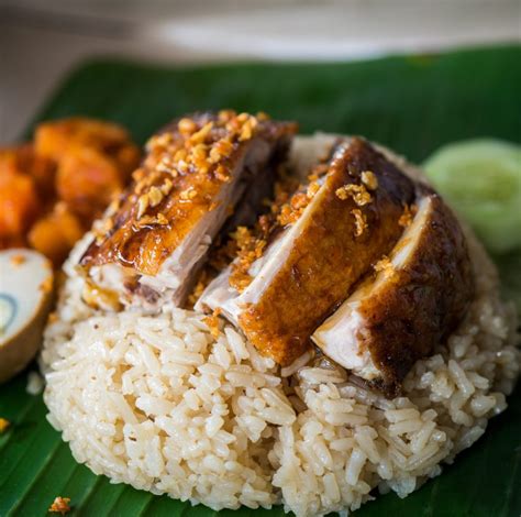 Hidangan ini paling femes terutama majlis rumah terbuka. Nasi Ayam Asek—Resep Warisan Ibu - MakanMana