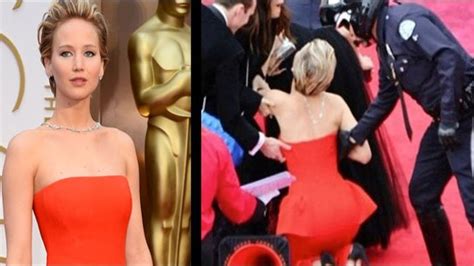 Jennifer Lawrence Trips At The Oscars Again Youtube