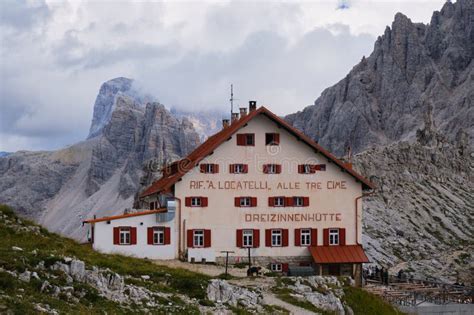 Mountain Hut Locatelli Dreizinnenhutte A Landmark In Italian