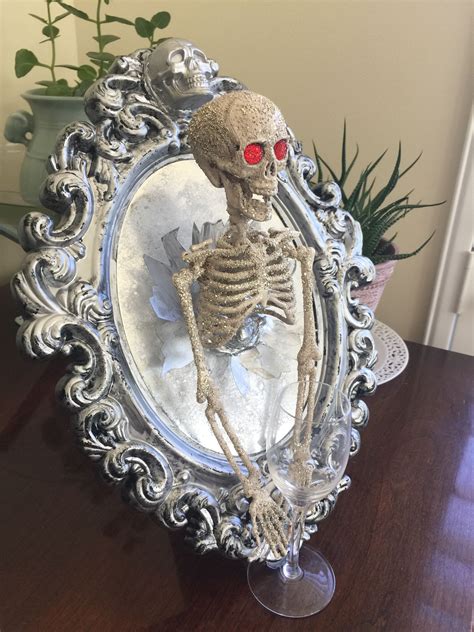 Skeleton Mirror Halloween Diy Creative Halloween
