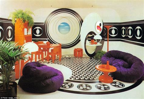 Eat Your Heart Out Austin Powers The Dizzying Retro Room Sets Sold To