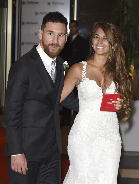 Lionel Messi And Wife Antonella Roccuzzo Wedding Reception In Argentina 06 30 2017