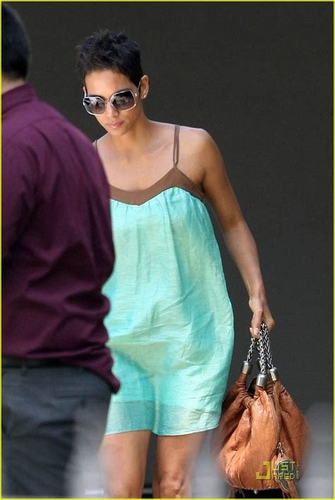 Halle Berry Is Spa Sexy Photo 1997031 Halle Berry Photos Just Jared Celebrity News And