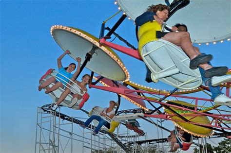 Thrilling Amusement Parks Of New England