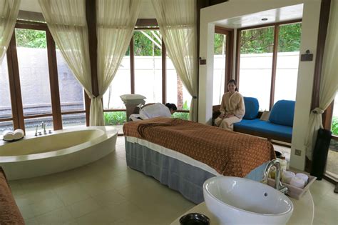 Couples Massage Room At The Anantara Veli Maldives Holy Smithereens