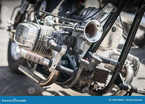 Chopper Motorcycle Engine Closeup Stock Image Image Of Mechanism Retro