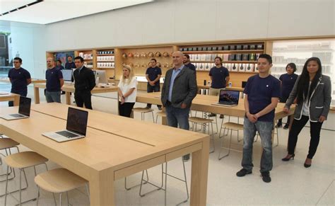 Inauguran La Primera Apple Store En México