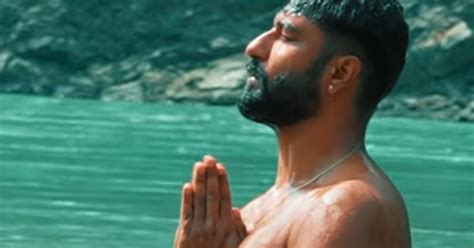 Vicky Kaushal Takes A Holy Dip In The Ganga In Rishikesh
