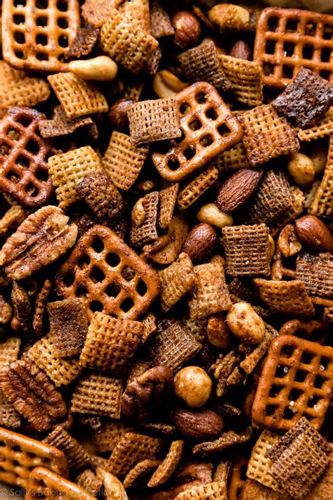Oh bom and kang maru lost their parents in accidents on the same day. Sweet & Spicy Honey Chex Mix | Sally's Baking Addiction