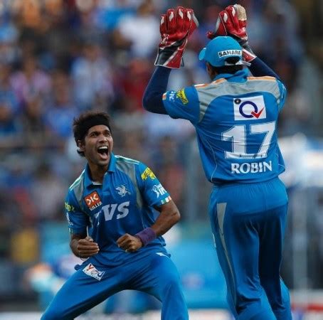 Vinay kumar vs ashok dinda bowling comparison 2018 ✦ wicket, match, records, 5w, 10w, best. Ashok Dinda celebrates a wicket - crickethighlights.com