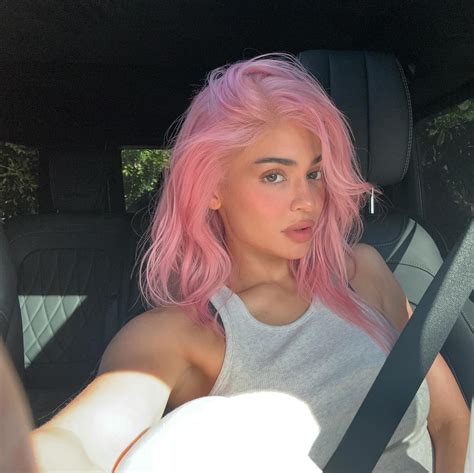 Kylie Jenner Returns To Her King Kylie Era With Pink Hair