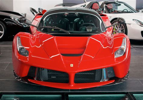 Ferrari Laferrari Review And Exclusive Images Super Car Guru