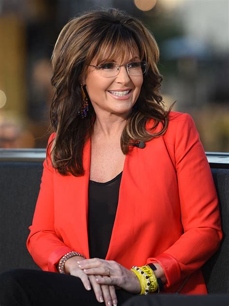 Sarah Palins Trump Endorsement Jacket Is Very Spangly And Very