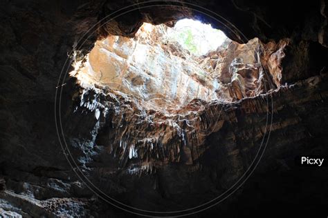 Image Of Stalactite And Stalagmite Caves Are Located On The East Coast
