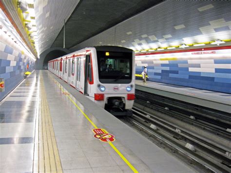 Metro De Santiago Abrirá L1 A Las 900 Los Domingos Ferro Noticias