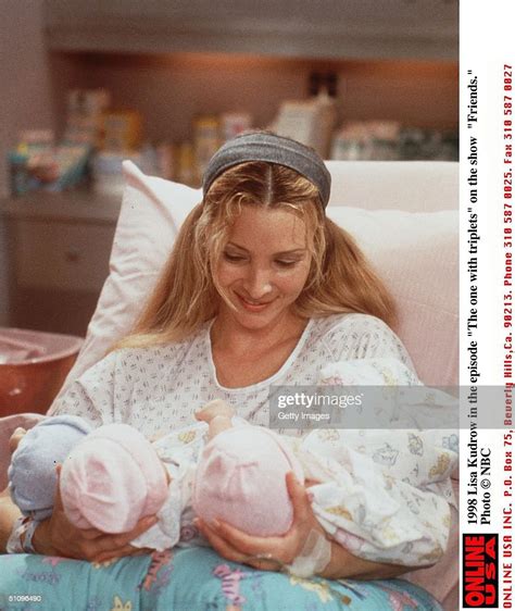 Lisa Kudrow Stars In The Episode The One With Triplets On The Show