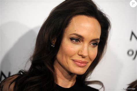 Angelina Jolie à La Soirée De Gala Des National Board Of Review Annual
