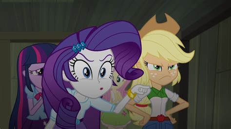 Image Rarity Pointing At Rainbow Eg2png My Little Pony Friendship