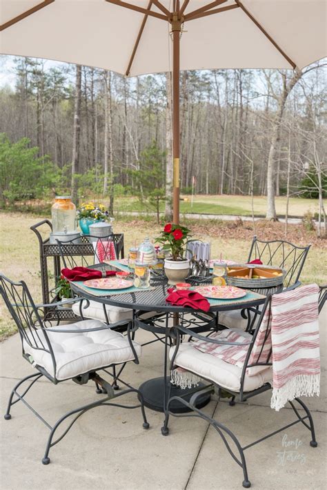 5 Simple Outdoor Entertaining Tips