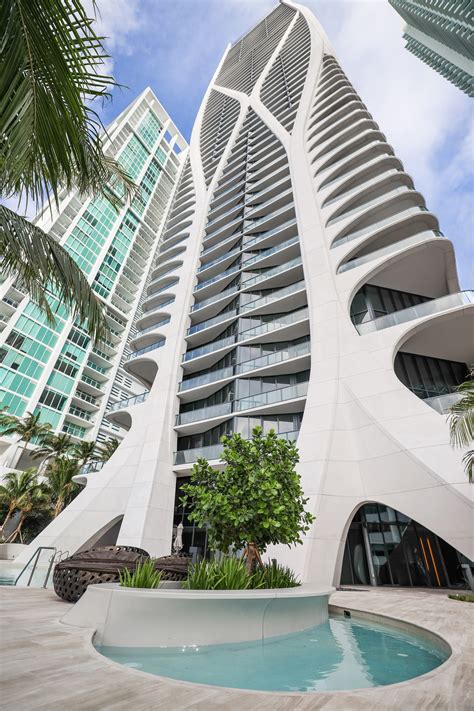 Eexplore Zaha Hadid Architects One Thousand Museum In Miami